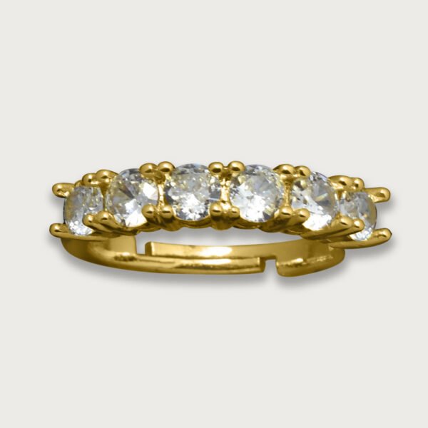 CH-10K-NO-AN-M-D-00-AR-011-02 Anillo de chapa de oro 18K con siete piedras brillantes engastadas, un diseño elegante y sofisticado para resaltar tu estilo con un toque de lujo.