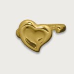 Anillo de chapa de oro 18K con diseño de corazón, elegante y romántico, perfecto para expresar amor con estilo.