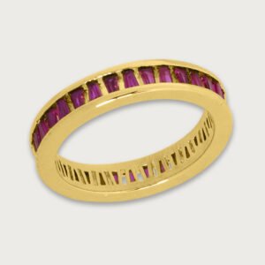 Anillo tipo banda con incrustaciones rosa fucsia de chapa de oro 18K - Image 2